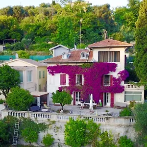 Bed & Breakfast Castel Enchanté